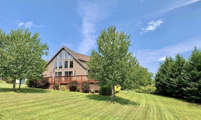 The Woods House | Modern cabin at the woods resort with 3-Bedroom, 2F-bath, Central Air/Heat