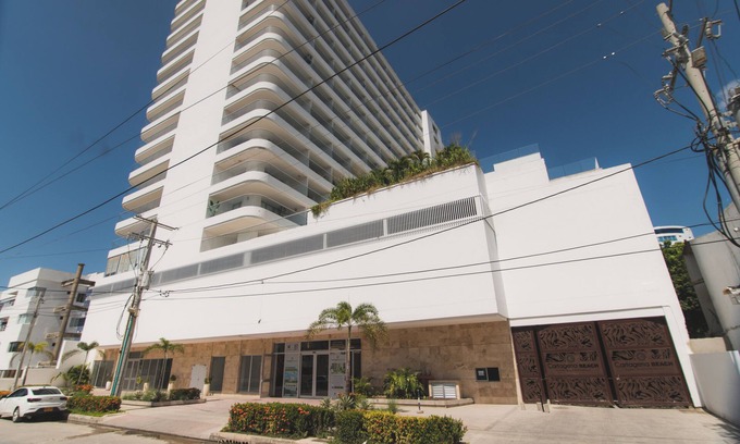 Marbella Apartment | Modern Cartagena Gateway near Airport