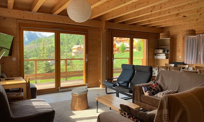 Pra Loup Ski Chalet | Modern chalet 4 bedrooms, south terrace, parking, Pra Loup