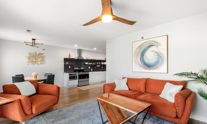 Osage Beach Condo | Modern Chic Waterfront condo w/slip in Osage Beach