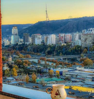 Didube Apartment | Modern City-Center Apartment with Balcony & Free Parking