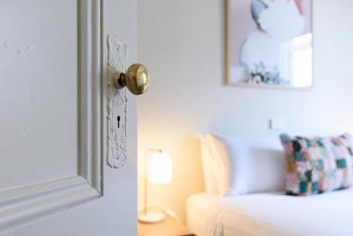 Launceston CBD House | Modern Comfort 2-bedroom hideaway in Balfour