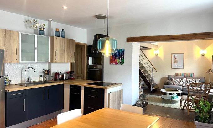 Poitiers Apartment | Modern comfort - apartment in the city center