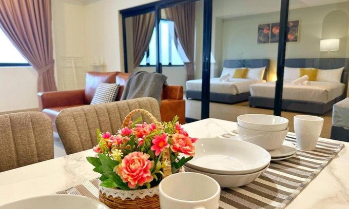 The Strand Apartment | Modern Comfort Encorp Strand Alpha IV -5pax
