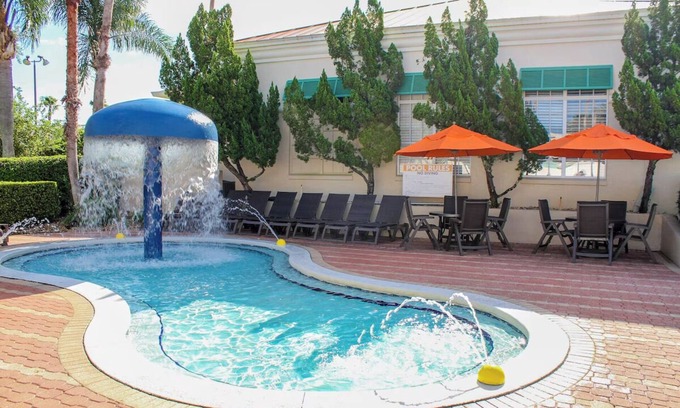 West Kissimmee House | Modern Comfort Near Disney with Free Parking, Gym, and Daily Breakfast