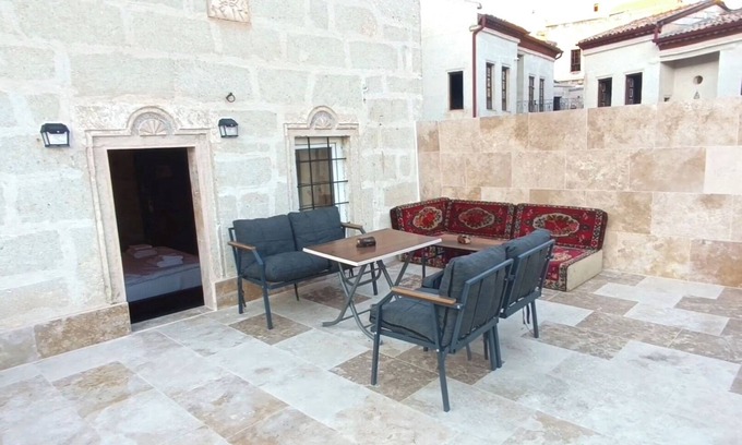 Avanos House | Modern comfort with a Historik 200-year-old Guesthouse invites you!
