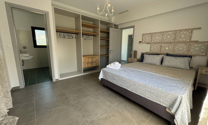 Kerameies Villa | Modern comfortable villa groups from 6-14 persons,extra long flexy beds BBQ,Pool