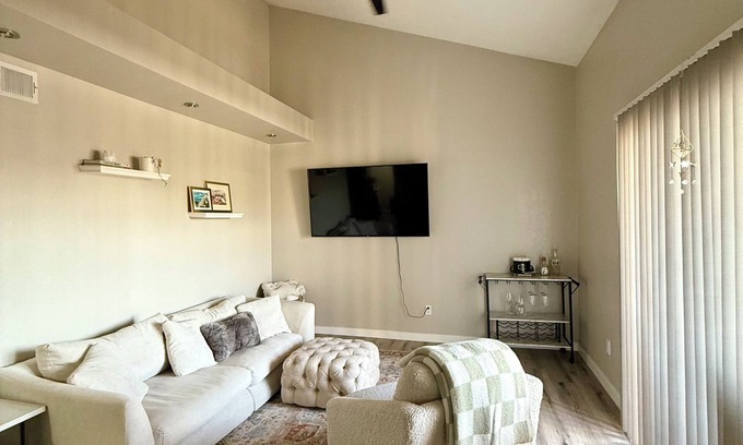 Camelback East Apartment | Modern Condo in Camelback East!