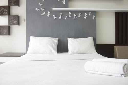 Sukajadi Apartment | Modern & Contemporary Studio at Beverly Dago Apartment near ITB By Travelio