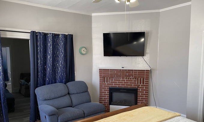 Manchester Apartment | Modern, convenient & clean. Walk to ELM/SNHU arena