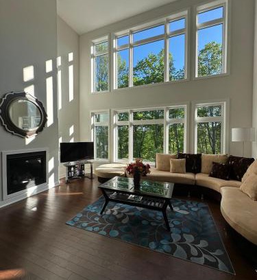 Dwight Villa | Modern Cottage Algonquin, Muskoka