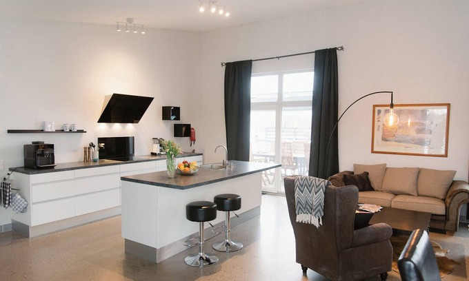 Landskrona Municipality House | Modern Country home, close to beach/city