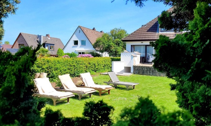 Haffkrug Apartment | Modern country house apartment with sun terrace in a quiet location - HAAN2