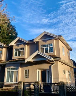 Renfrew-Collingwood House | Modern & Cozy 2-Bed Suite in Vancouver
