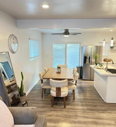 Winnetka House | Modern cozy family friendly