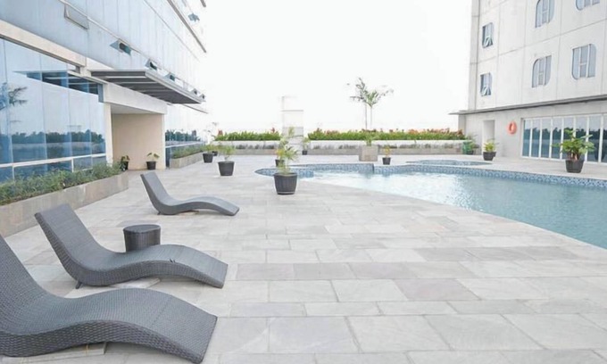 Siwalankerto Apartment | Modern Cozy Studio at The Square Surabaya Apartment