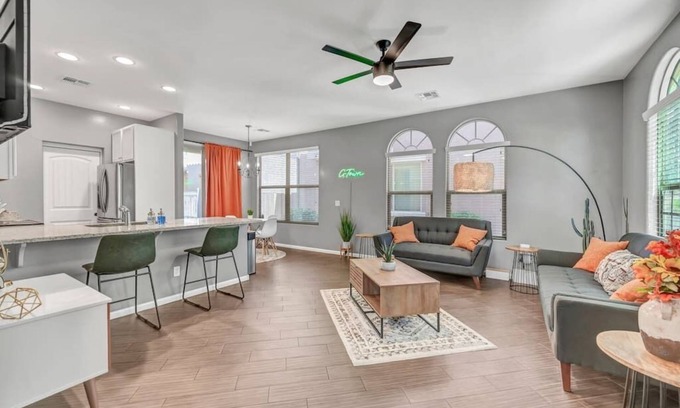 Gilbert House | Modern desert vibes in the heart of Gilbert!