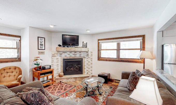Telluride House | Modern, dog-friendly house with fireplace, grill & washer/dryer