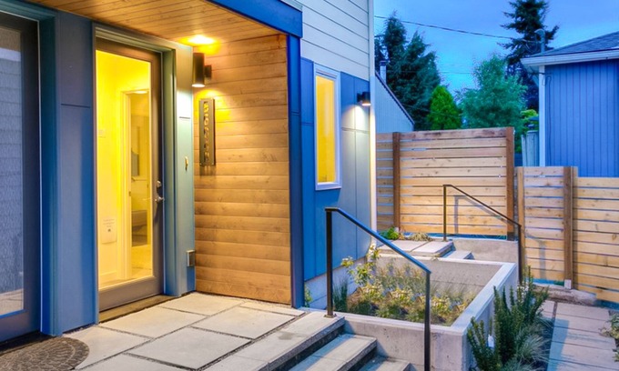 High Point House | Modern, dog-friendly townhome with roof deck, W/D & prime West Seattle location