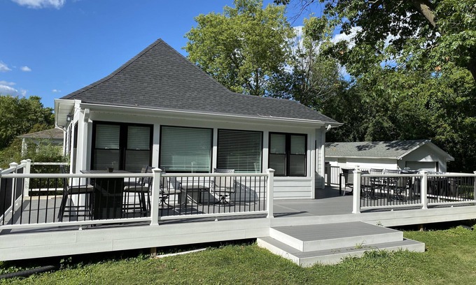 Lake Geneva House | Modern Downtown Lake Geneva Charm Sleeps 8