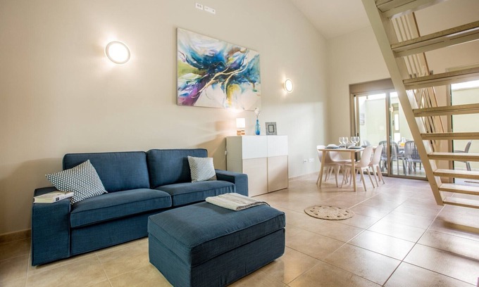 El Medano House | Modern duplex townhouse with 2 bedrooms and garage next to the beach