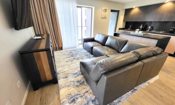Nairobi Upper Hill Apartment | Modern Enaki Resort Apartment