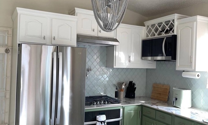 Spring Village House | Modern & enchanting 2-bedroom house with WiFi in St. Catherine Parish