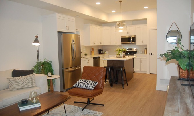 Vernon House | Modern Executive Condo Located in Vernon