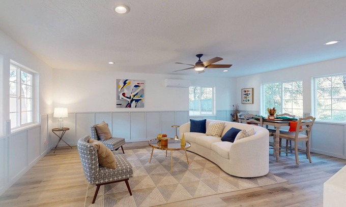 Springville House | Modern farmhouse with mountain views - next to N. Fork Tule River