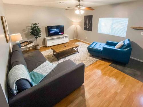 Camelback East House | Modern Farmhouse with Guest House Near Park