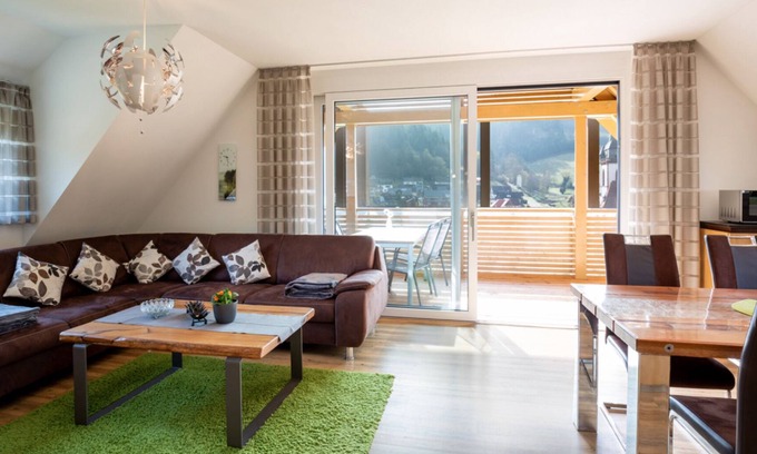 Nordrach Apartment | Modern Ferienwohnung auf dem Bauernhof, 5 Sterne & Voll Ausgestattet