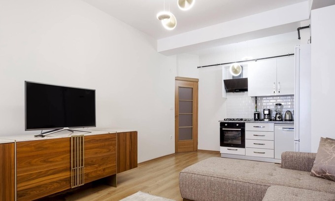 Maltepe Apartment | Modern Flat 5 min to Metro and Maltepe Coast