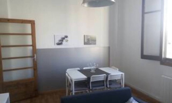 Trinitat Condo | Modern Flat in Valencia