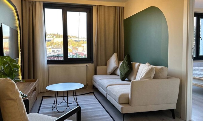 Inegeul Apartment | Modern Flat with Bosphorus View