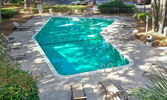 Folly Field Villa | Modern Folly Field Family Villa | Walk to Beach, Complex Pool