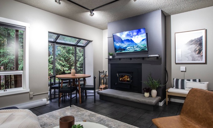 Glacier Condo | Modern & Fresh Mountain Condo - Clubhouse w/Indoor Pool, Spa, Sauna, Gym, Game Room & Sports Courts
