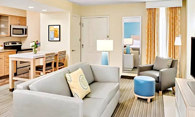 Sharonville Apartment | Modern Furnished Studio | Flexible Stays | All-Inclusive