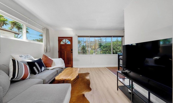 San Diego House | Modern Gem | Close to Downtown