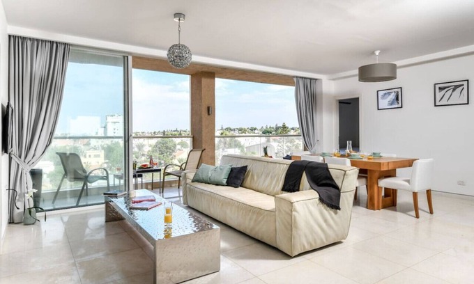 Herzliya Pituach Apartment | Modern Gem with Stunning Balcony
