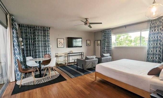 Ladera Heights Apartment | Modern Guest Villa Near LAX, SoFi & Beaches