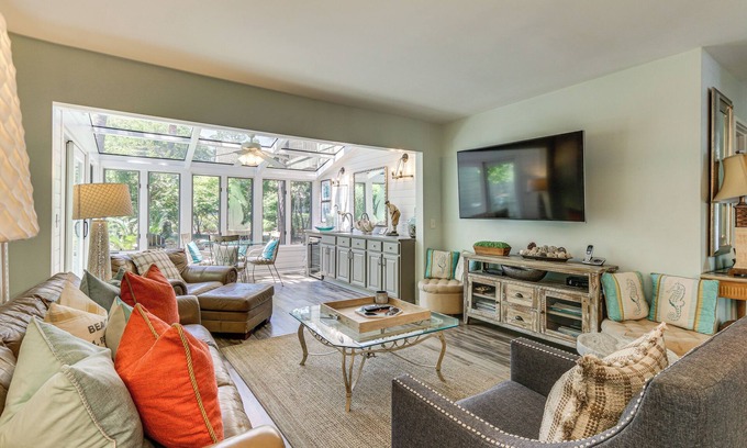 Palmetto Dunes House | Modern Hilton Head Retreat: Walk to Beach & Golf!