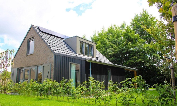 Sint Maarten House | Modern holiday home for 6 Persons, nearby the sea, outdoor swimming pool, small-scale holiday park
