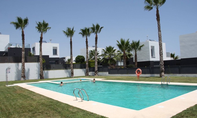 Algorfa House | Modern holiday home in Costa Blanca on La finca golf resort