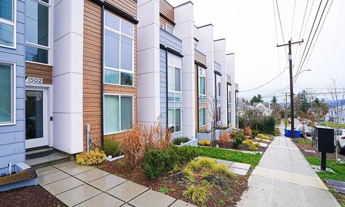 North Beacon Hill House | Modern Home, Rooftop view, 3 block Beacon station