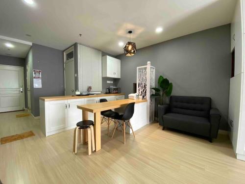 Kampar Apartment | MODERN HOMEY Vibes I Studio with Pool & Gym