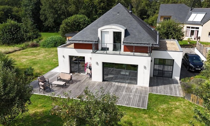 Plumergat House | Modern house in the countryside, 20 min from the beaches.