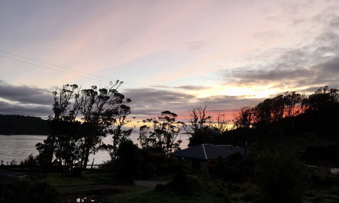 Oban House | Modern house with sea views Stewart Island/Rakiura