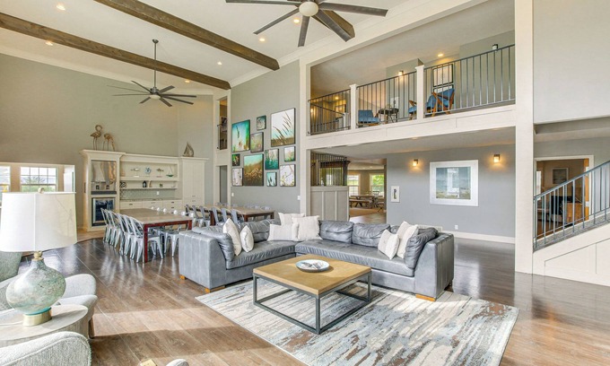 Garden City House | Modern Huge Home! 11,500 sq. ft! Family Reunions or Big Group! Perfect Location