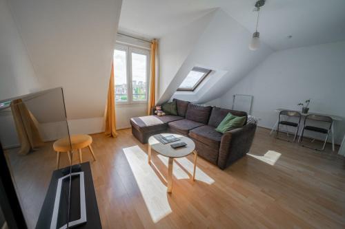 Antony Apartment | Modern Hyper-Centre studio,proche Paris