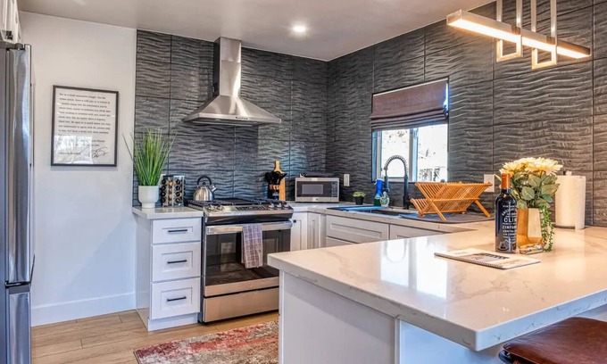 Overlook Apartment | Modern Living Steps From Downtown